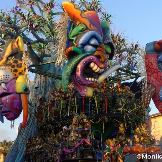 « Boruca, dietro la maschera » Viareggio